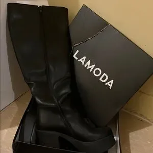 LaModa Knee High Boots